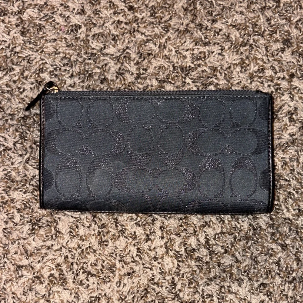 Vintage Authentic Coach Black Signature Wallet